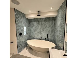 best-bathroom-installation-in-london-at-affordable-prices-small-0