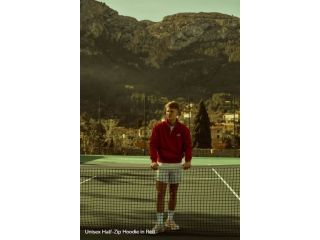 courtclub-premium-tennis-apparel-luxury-sportswear-small-1