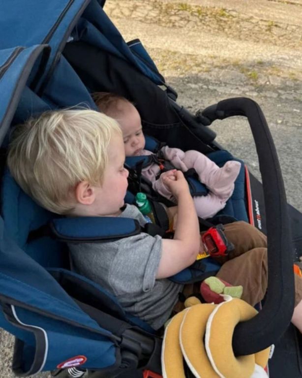 best-double-stroller-uk-explore-top-twin-tandem-pushchairs-big-0