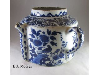 delft-pottery-small-0