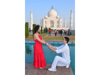 unveiling-the-secrets-of-the-taj-mahal-a-visitors-guide-small-0