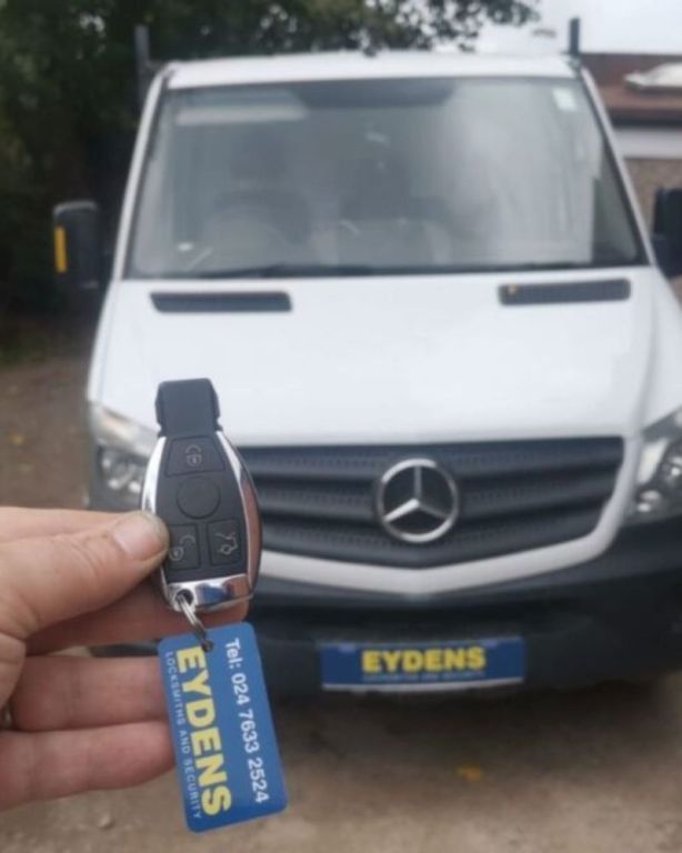 mercedes-car-keys-replacement-programming-in-coventry-big-0