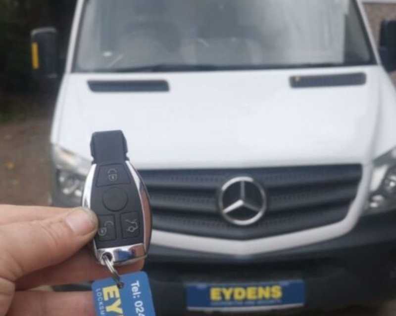 mercedes-car-keys-replacement-programming-in-coventry