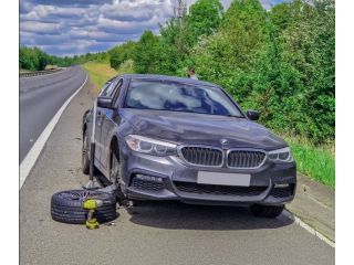 reliable-mobile-tyre-fitting-london-fast-roadside-assistance-small-0