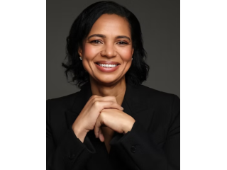 why-every-ambitious-woman-needs-confidence-coaching-small-0