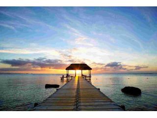explore-maldives-holidays-for-tropical-luxury-escapes-small-0