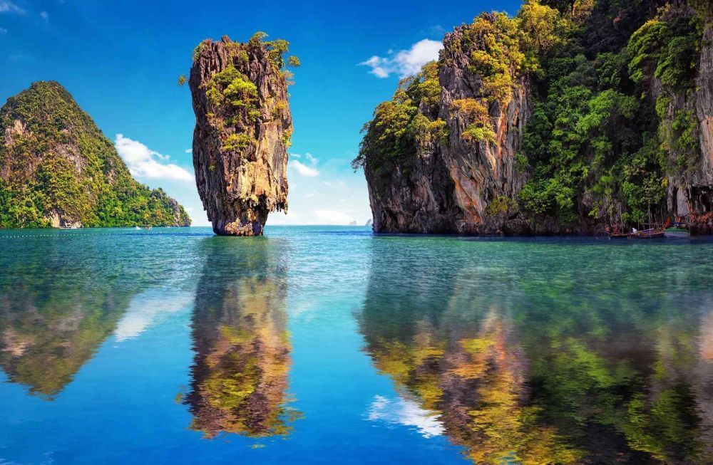 explore-phuket-holidays-for-tropical-luxury-escapes-big-1