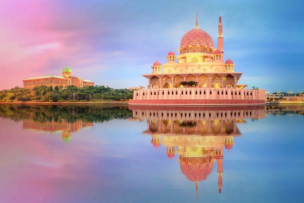 explore-malaysia-holidays-package-for-modern-tropical-escapes-big-2