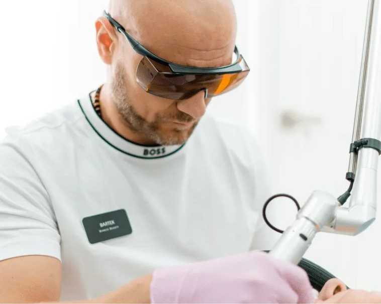 advanced-laser-cosmetic-tattoo-removal-treatment-in-milton-keynes