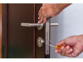quick-hassle-free-car-key-replacement-with-locksafe-small-0