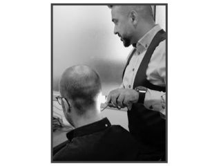 the-best-uk-hair-transplant-clinic-in-london-leeds-manchester-small-0