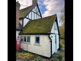 expert-roof-cleaning-and-moss-removal-luton-small-0