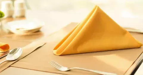 professional-tablecloth-and-napkin-hire-service-big-0