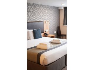 searching-for-the-best-family-hotel-in-london-small-0