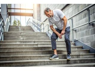 knee-pain-on-stairs-expert-guide-by-knee-surgeon-small-0