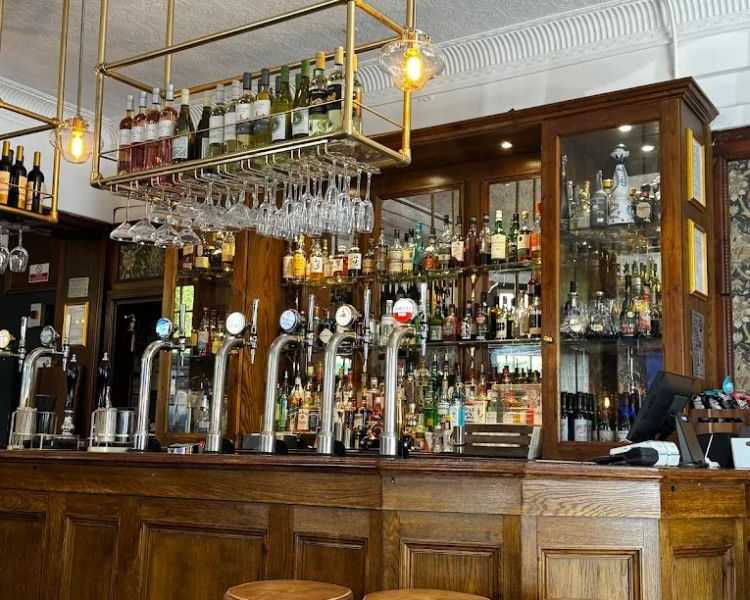 best-indian-pub-london