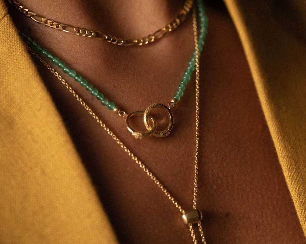 handmade-necklaces-uk-ouroboros-green-onyx-gold-necklace