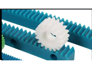 custom-plastic-gears-manufacturing-small-0
