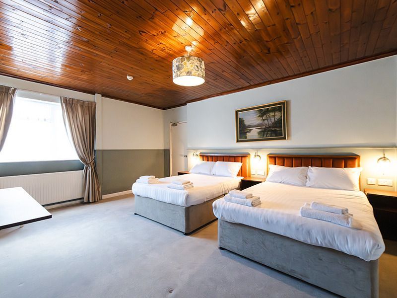 guest-house-near-heathrow-airport-laburnum-guest-house-big-0