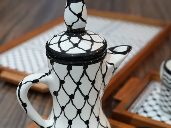 handmade-ceramics-unique-pottery-collection-by-holylanddates