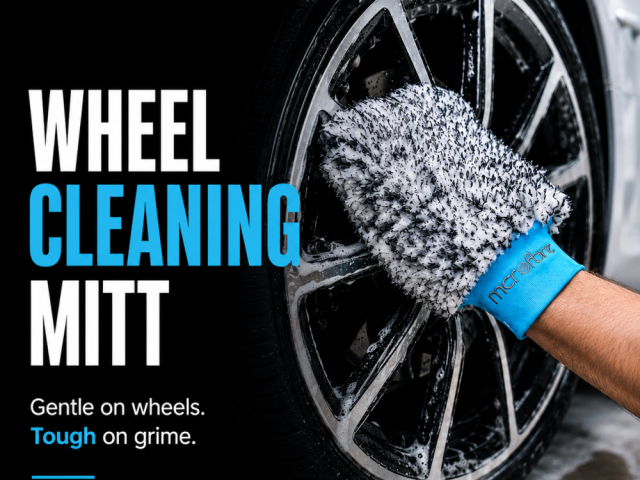 premium-wheel-cleaning-mitt-for-easy-car-care