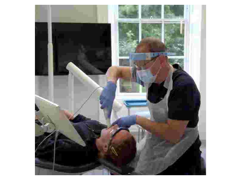 advanced-digital-smile-technology-at-bristol-dental-specialists-small-0
