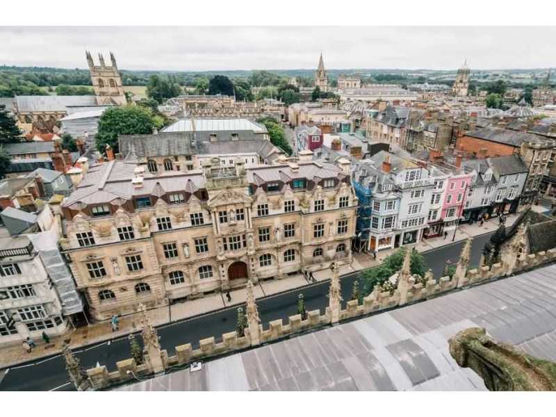 private-guided-tours-london-for-royal-sights-and-local-experiences-small-0