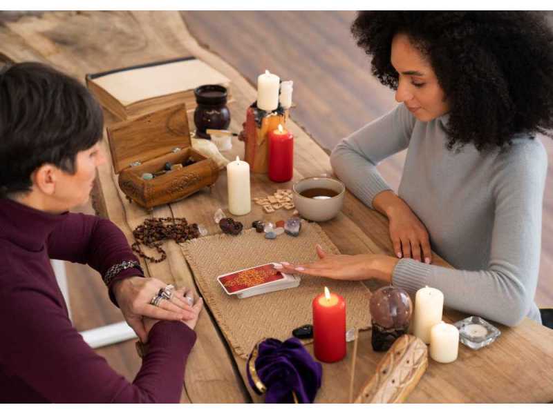 consult-a-love-problem-astrologer-for-relationship-solutions-small-0