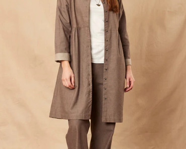 the-chambray-midi-dress-every-woman-needs-this-season
