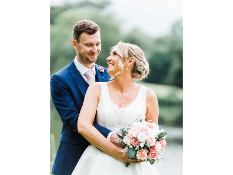 what-makes-kent-weddings-special-for-your-photography-style-small-0