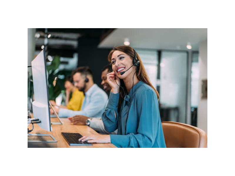 professional-uk-call-answering-service-for-businesses-small-0