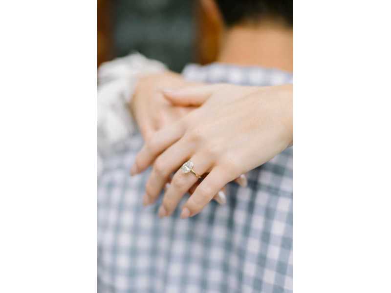 beautiful-oval-solitaire-engagement-rings-for-proposals-small-0