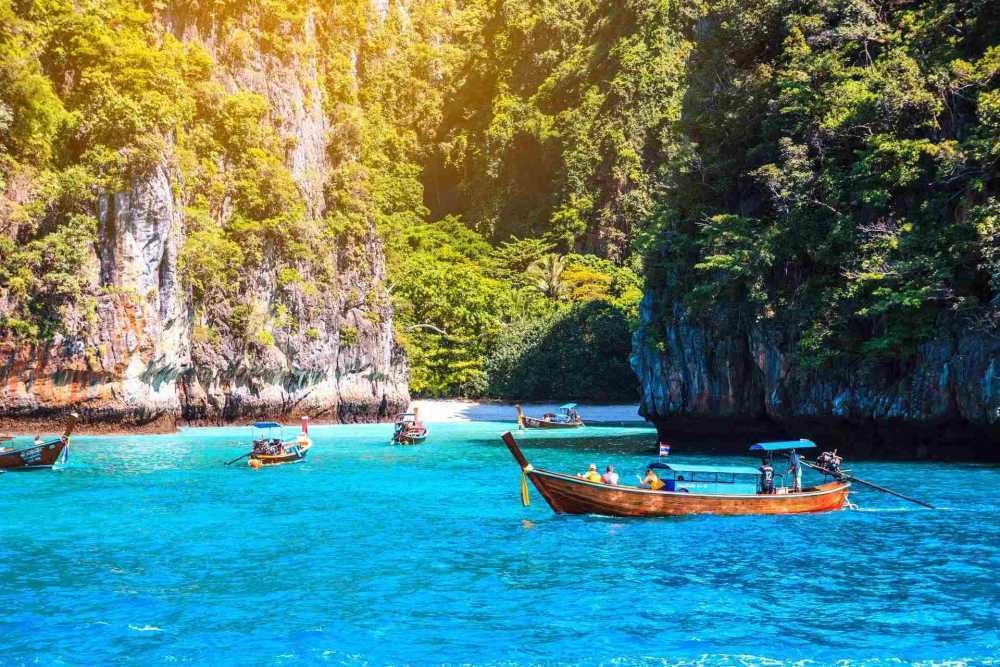 discover-thailand-holidays-for-culture-and-beaches-big-0