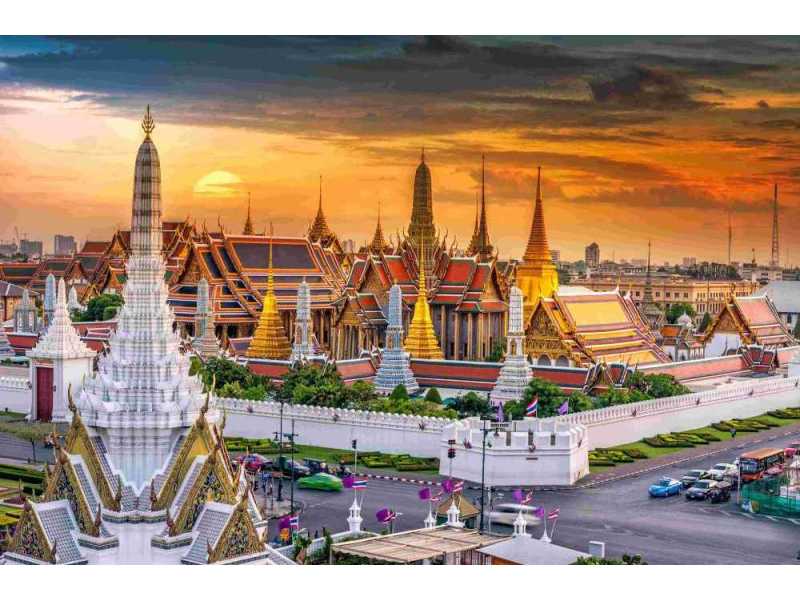 bangkok-holidays-every-street-has-a-story-small-1