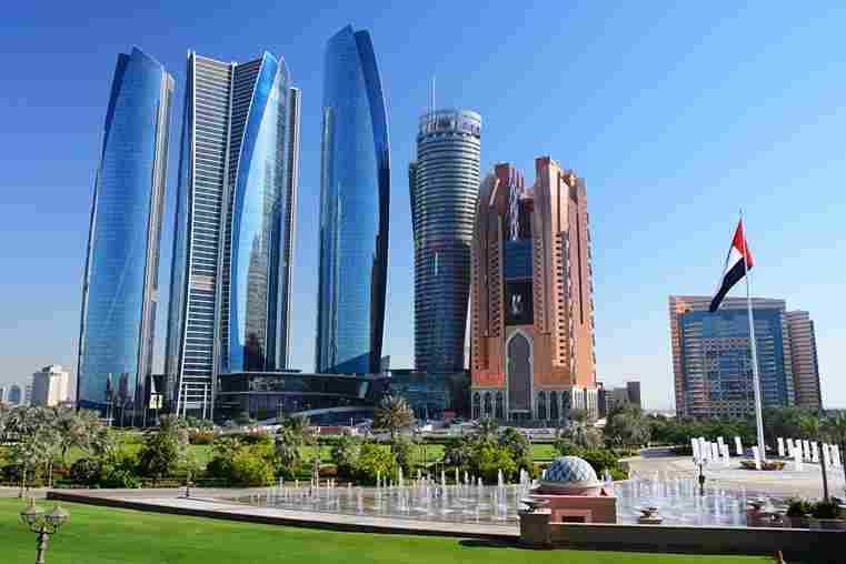 abu-dhabi-holidays-where-ambition-meets-authentic-arabian-soul-big-0
