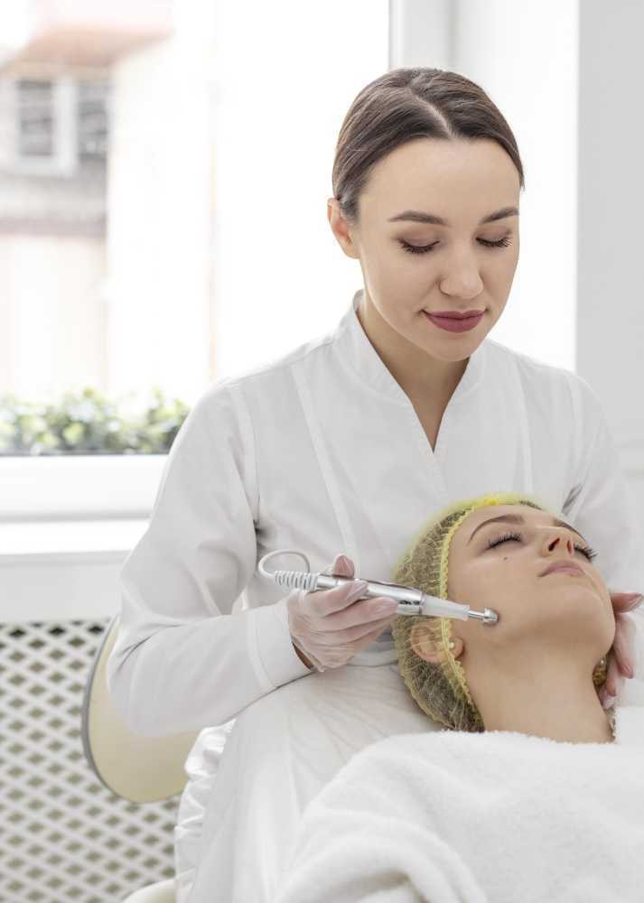 refresh-your-skin-at-a-trusted-aesthetics-clinic-in-london-big-0