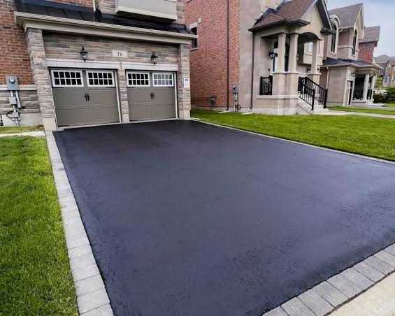 how-driveway-sealing-can-improve-your-propertys-curb-appeal