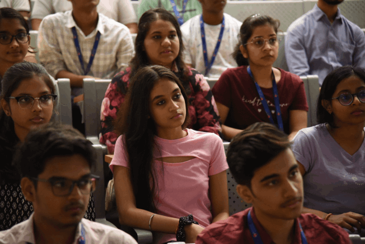 advance-your-ai-expertise-mtech-artificial-intelligence-at-bennett-university-big-0