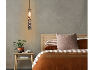stylish-hanging-lights-that-brighten-every-room-effortlessly-small-0
