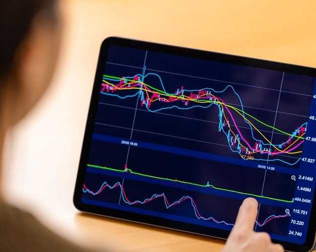 how-retail-investors-in-india-are-shifting-from-traditional-investment-to-equity-markets