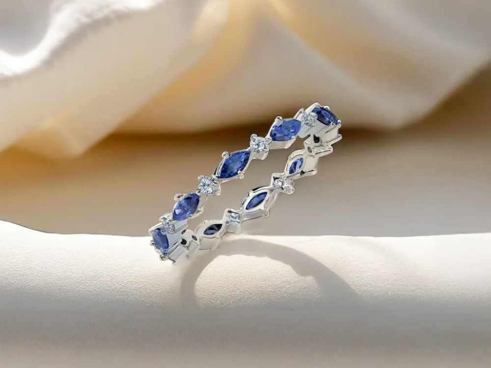 lab-grown-diamond-eternity-rings-for-special-occasions-big-0