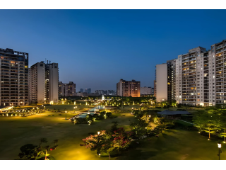 invest-in-central-park-104-premium-apartments-in-gurgaon-small-2