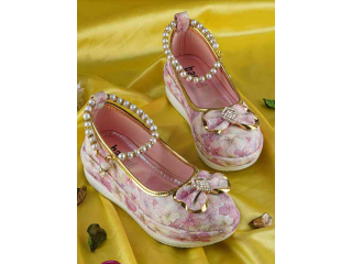womens-footwear-wholesaler-at-steppings-shoes-flats-heels-slides-more-small-0