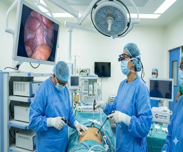 expert-laparoscopy-surgery-in-gandhinagar-big-0