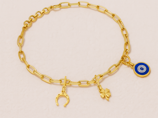 buy-stylish-bracelet-for-women-under-5000-online