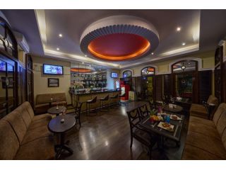 best-hotel-with-romantic-candlelight-dinner-in-mysore-small-1