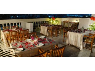 rooftop-dining-restaurant-in-mysore-regenta-central-herald-small-1