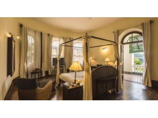 royal-orchid-brindavan-mysore-5-star-palace-hotel-small-0