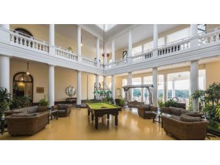 royal-orchid-brindavan-mysore-5-star-palace-hotel-small-2