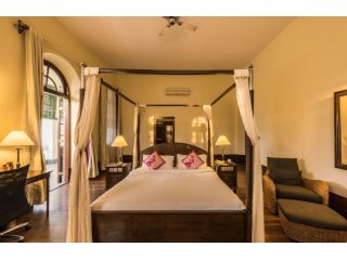 royal-orchid-brindavan-mysore-5-star-palace-hotel-small-3